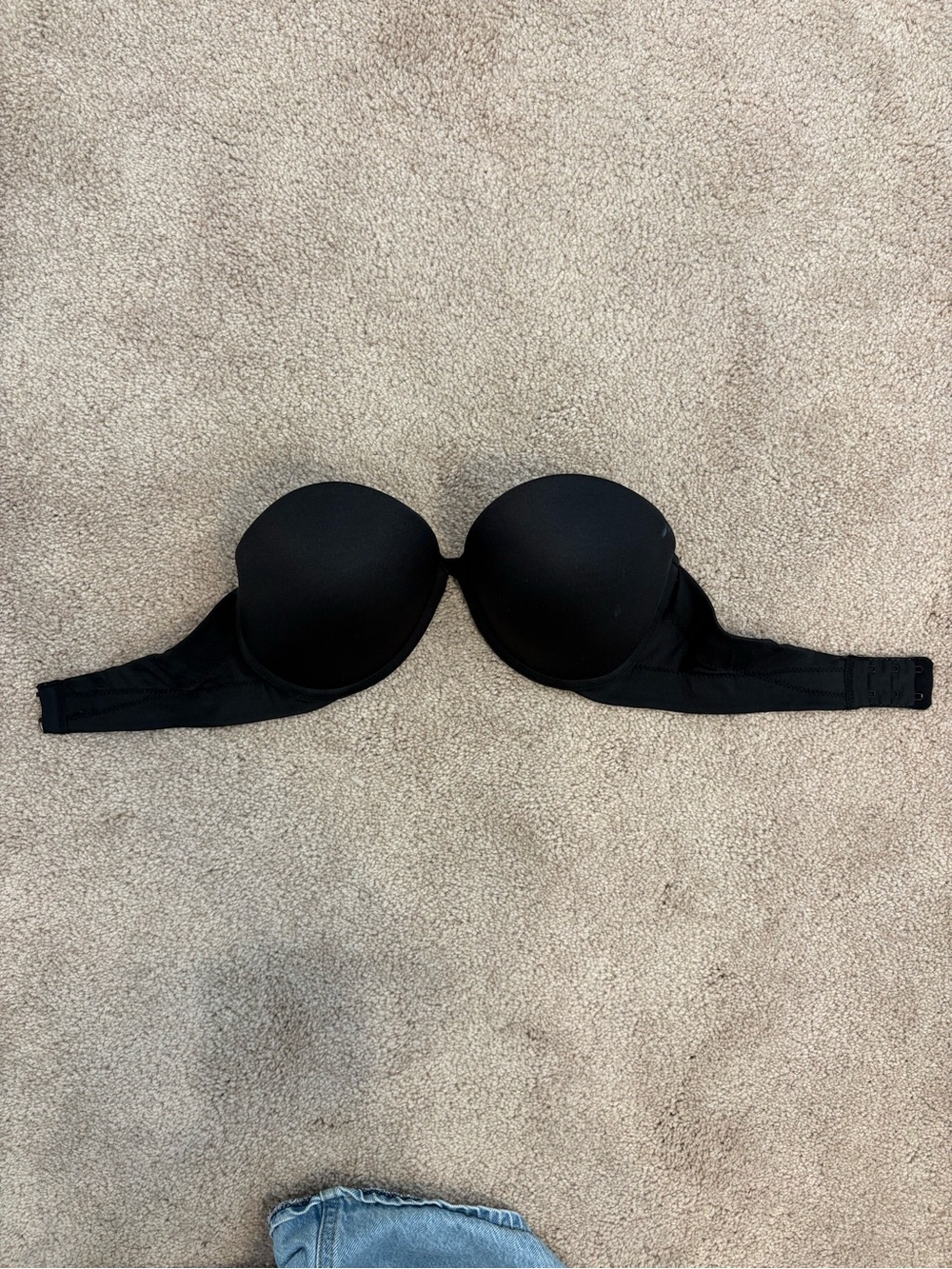 Gilligan & O'Malley Black Strapless Molded Cup Bra